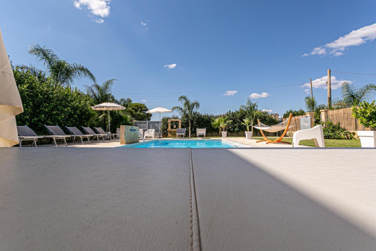 Resort Almaredamarra Con Piscina E Idromassaggio Sul Mare Торре-Сан-Джованни-Удженто Экстерьер фото