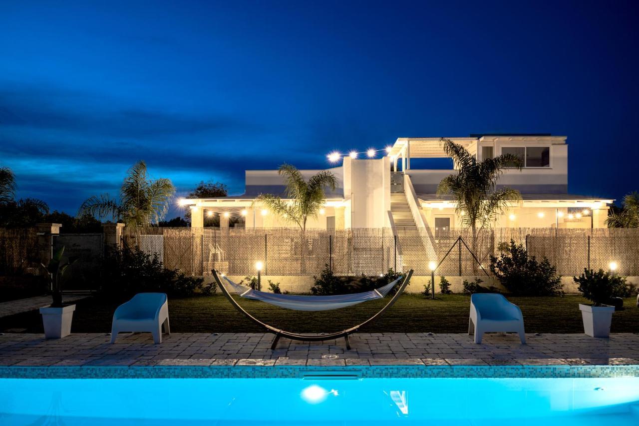 Resort Almaredamarra Con Piscina E Idromassaggio Sul Mare Торре-Сан-Джованни-Удженто Экстерьер фото